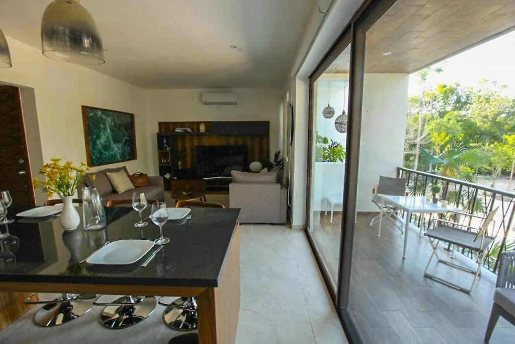 טולום Villa Latina